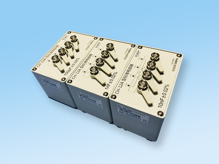 Capacitance standards